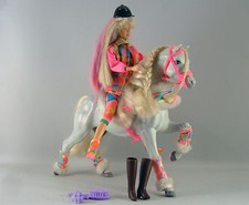  POUPEE BARBIE ECUYERE ET SON