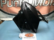 Crochet cassé du carénage