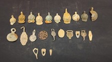 Lot d'objets antiques, médiévaux et autres (capsulae, attaches, agrafes...)
