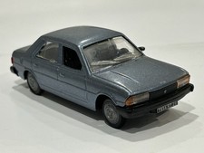 Collection 1998 NOREV 1/43 PEUGEOT 305 Modèle 1977