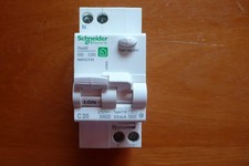 DISJONCTEUR DIFFERENTIEL 20A 30mA TYPE F, A, SI, SCHNEIDER ELECTRIC R9PDCF20