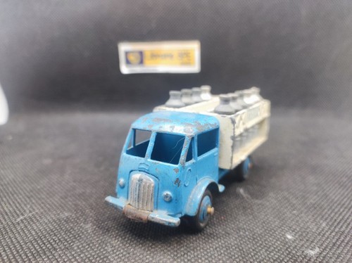 Ford camion laitier - ▄▀▄,
