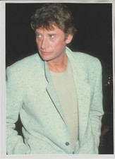 JOHNNY  HALLYDAY   N° 56  : PHOTO DE MAGAZINE  PLASTIFIEE .