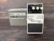 Pédale de guitare antibruit BOSS NS-2 testée avec boîte