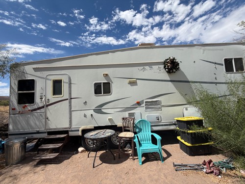 2001 fifth wheel - , trailer