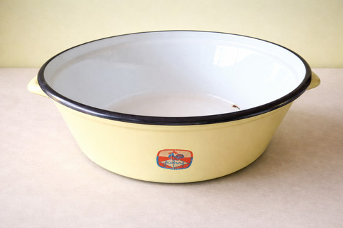 Grande bassine ancienne - grande, en