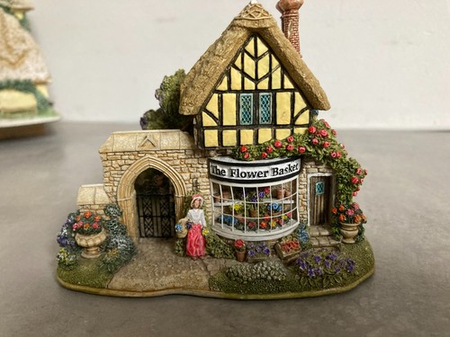 Lilliput lane the flower - lilliput,