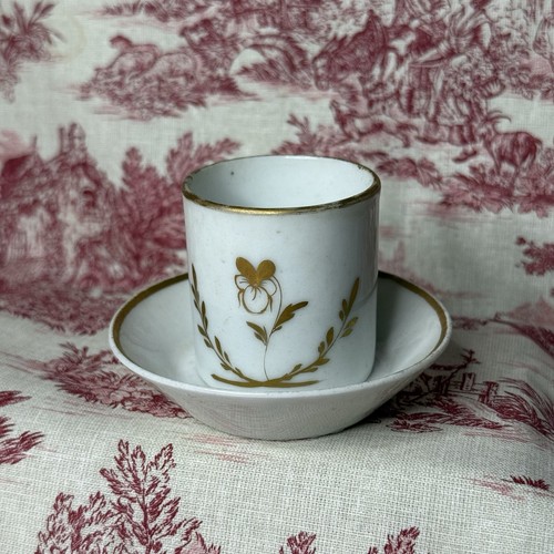 Petite tasse soucoupe - et,