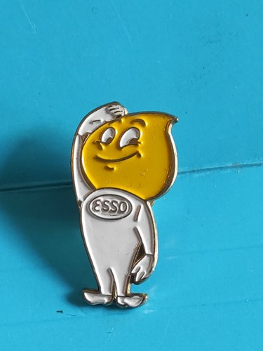 Pins esso - pins,