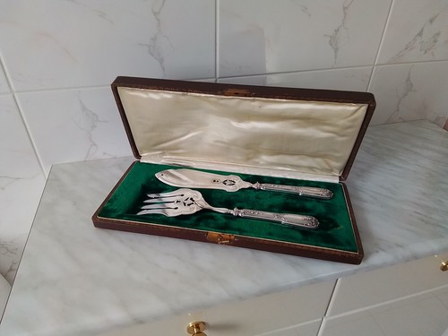 Service poisson fourchette - service, a