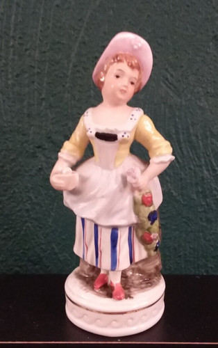 Ancienne figurine porcelaine