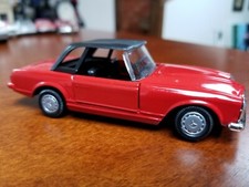 1/37 Gama mini (Germany) Red Mercedes 230 SL Replica