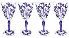 Ensemble De Quatre Verres À
