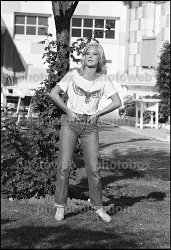 Sylvie vartan exclusive - *,