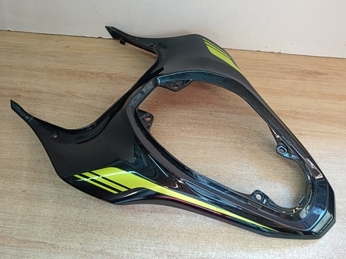 Une coque carenage plastique - une,