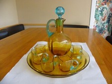 CARAFE SUR PLATEAU ET SES 6