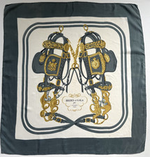 Carré en soie HERMES vintage