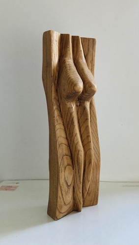 Sculpture féminine stylisée