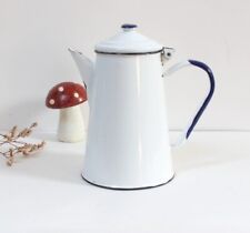 Bouilloire en tôle émaillée blanche