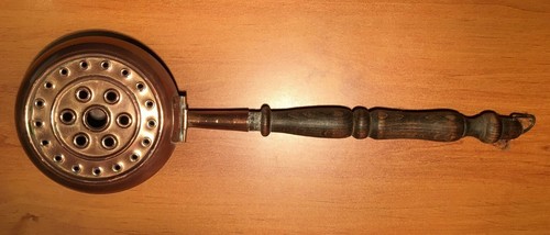 Ancienne bassinoire - ancienne,