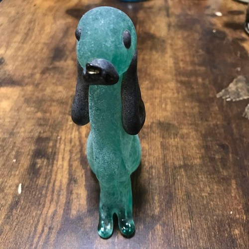 Figurine chien verre vert - chien,
