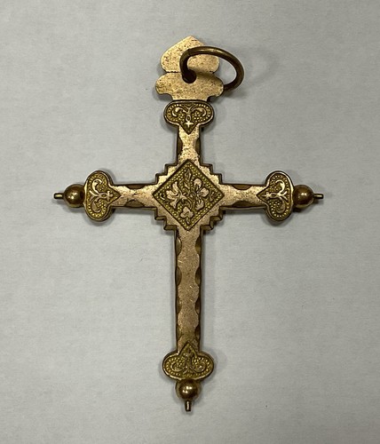 Très joli pendentif croix - joli,