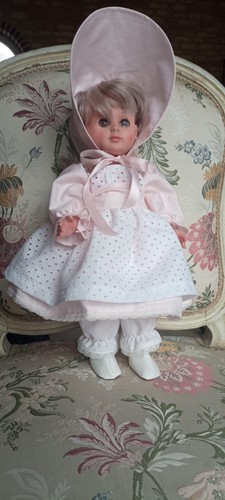 Jolie tenue poupée - tenue, et