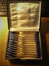 12 FOURCHETTES A DESSERT GULDEN METAL ARGENTE ANNEES 60 MAISON SPRINGER STRASBOU