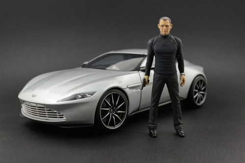 Daniel craig james bond - james,
