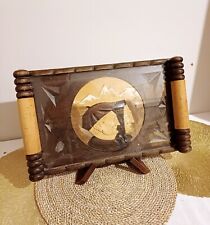 Plateau de Service en Bois Intérieur Sculpté sous Verre - Art de la Table 