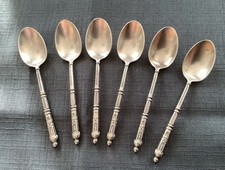 6 cuillères à Moka manche