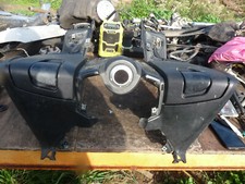 tablier carenage vide poches 500 tmax 2009 4b5