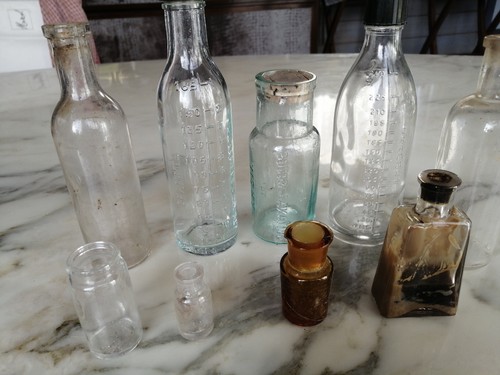 Bouteilles pharmacie verre - bouteilles, pharmacie,