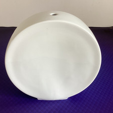 Pied de lampe rond et plat