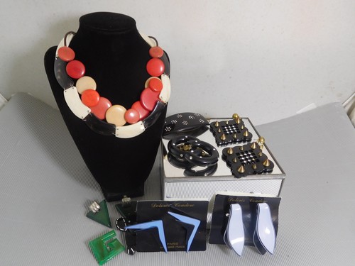 Lot bijoux anciens bakélite - lot,