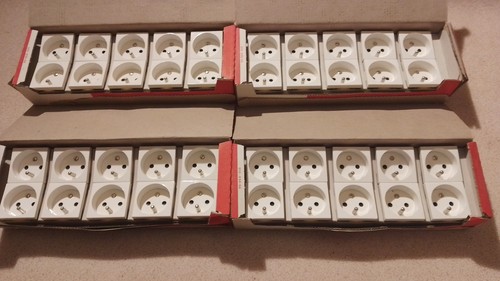 Lot x40 prises legrand - de,