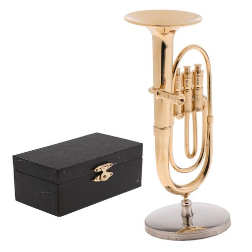 Modèle tuba en - modèle, cuivre