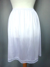 Joli Jupon vintage dentelle satin blanc Taille M FR40 US8 UK12 EU38
