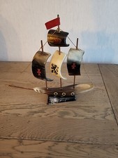 Bateau Souvenir En Corne