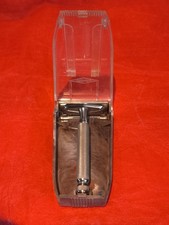 Ancien rasoir à main Gillette dans sa boite made in England vintage 