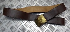 Vintage Russe Ceinture Marron Cuir Avec USSR Star Marteau Et Faucille Insignes