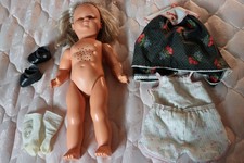 Ancienne poupée GéGé + vêtements Corolle