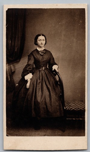 Cdv 1860 mme labroquère - cdv, de