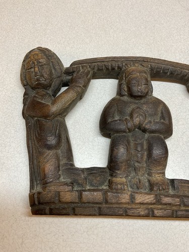 Bois sculpté bas - bois,