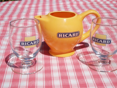 Petit broc ricard - broc, jaune