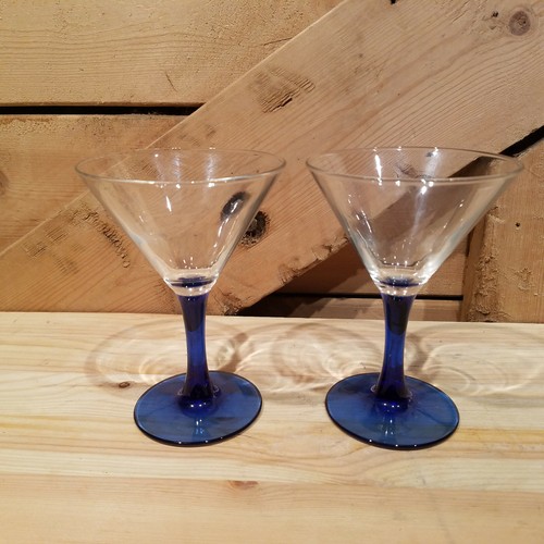 Set clear martini glasses - 2,