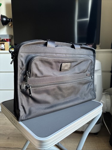 Tumi sac porte - tumi, document