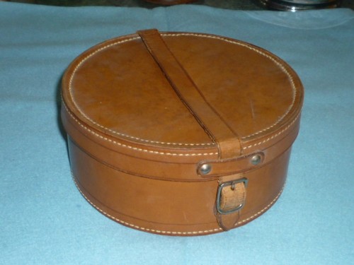 Ancienne boite ronde cuir - ancienne,