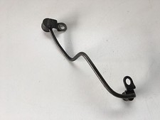Une durite rigide pour moto - rigide,