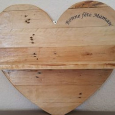 etagere en bois de palette en